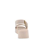 Sandalia Casual Trender color Beige para Mujer con detalles de Brillos y ajuste de Velcro