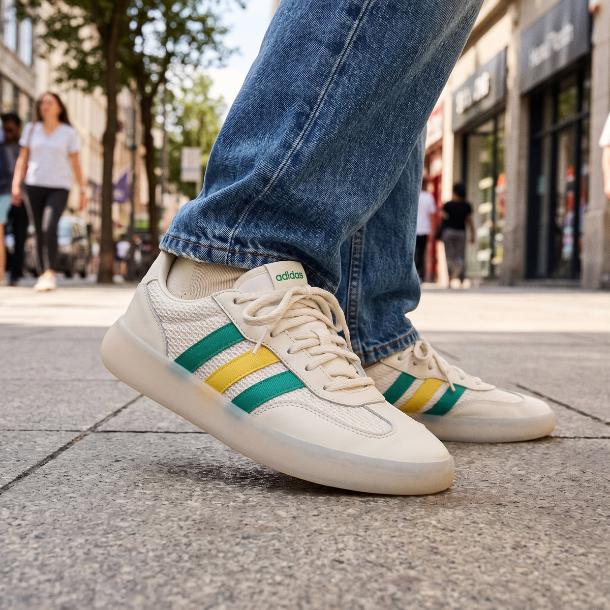 Tenis Casual Adidas color Latte para Mujer