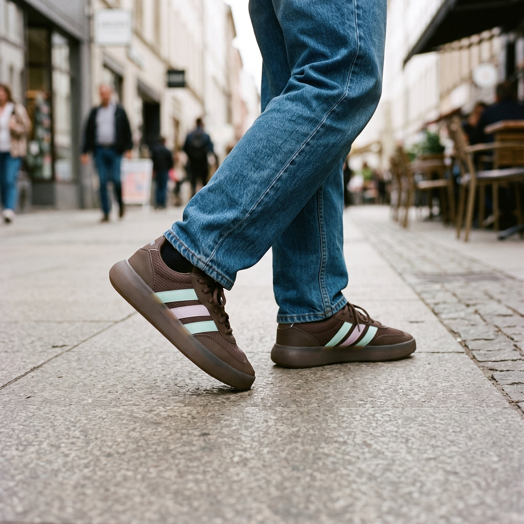 Tenis Casual Adidas color Cafe para Mujer