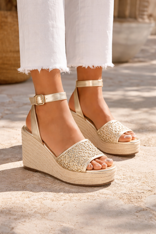 Sandalia Casual Trender color Oro para Mujer