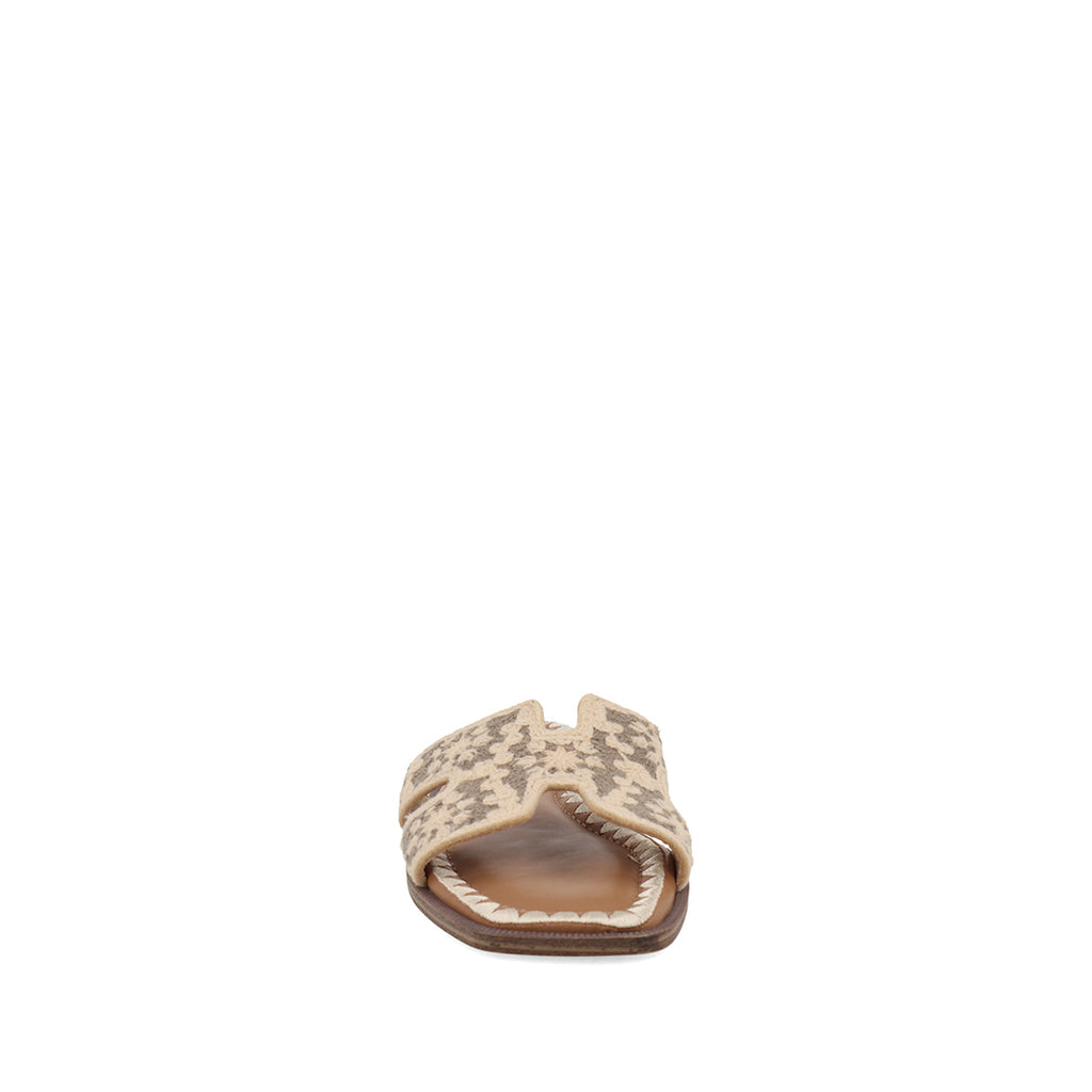 Sandalia Casual Trender color Beige para Mujer con diseño bordado