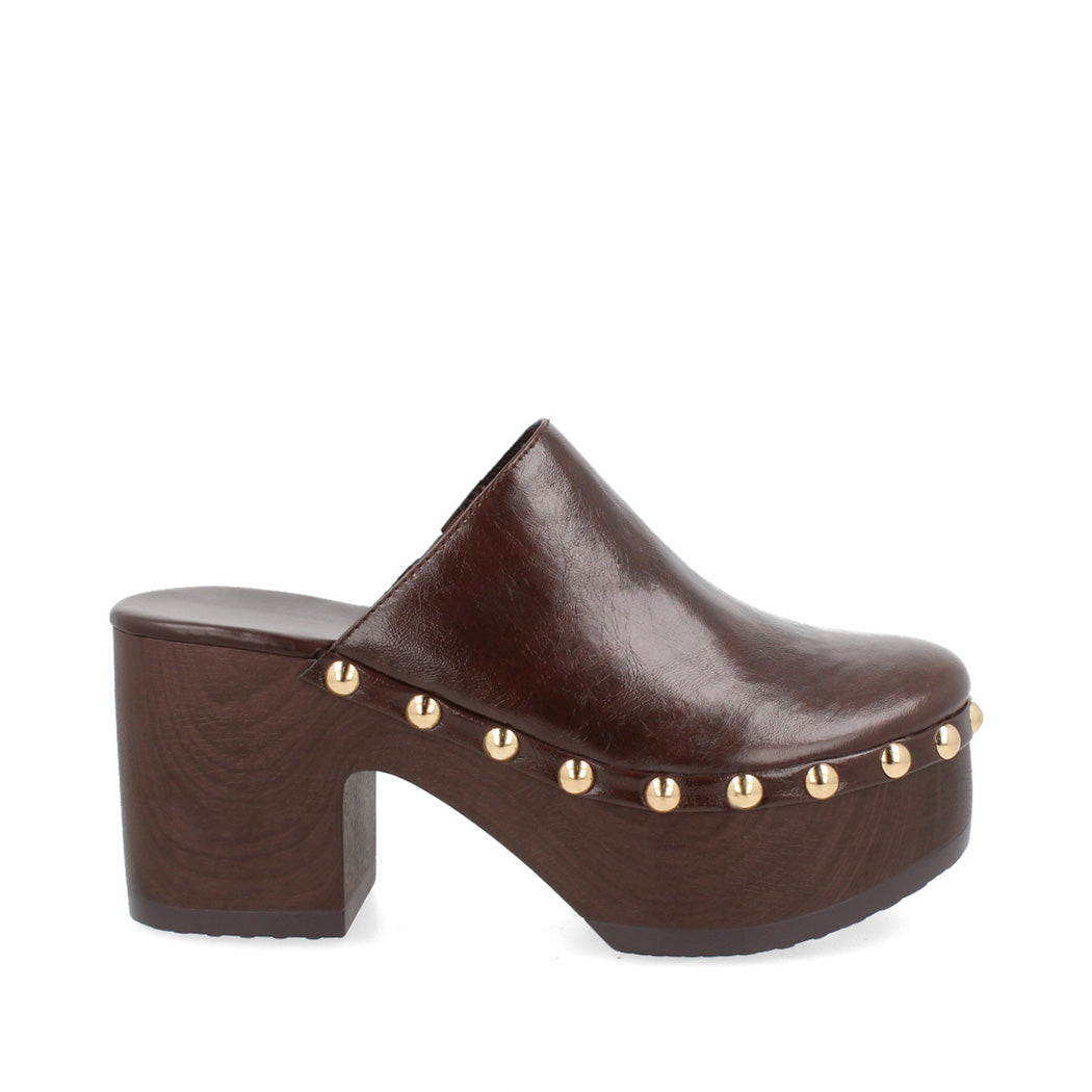 Zueco Casual Trender color Vino  para Mujer
