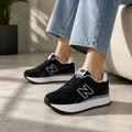 Tenis Urbano New Balance color Negro para Mujer