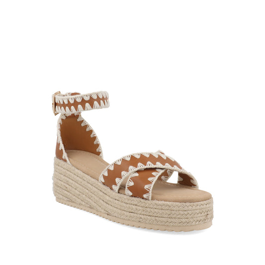 Sandalia Piso Trender color Camel con tejido Beige para Mujer