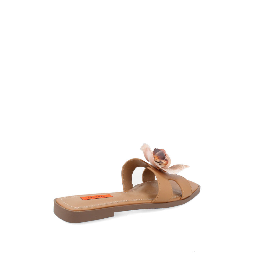 Sandalia Casual Trender color Avellana para Mujer