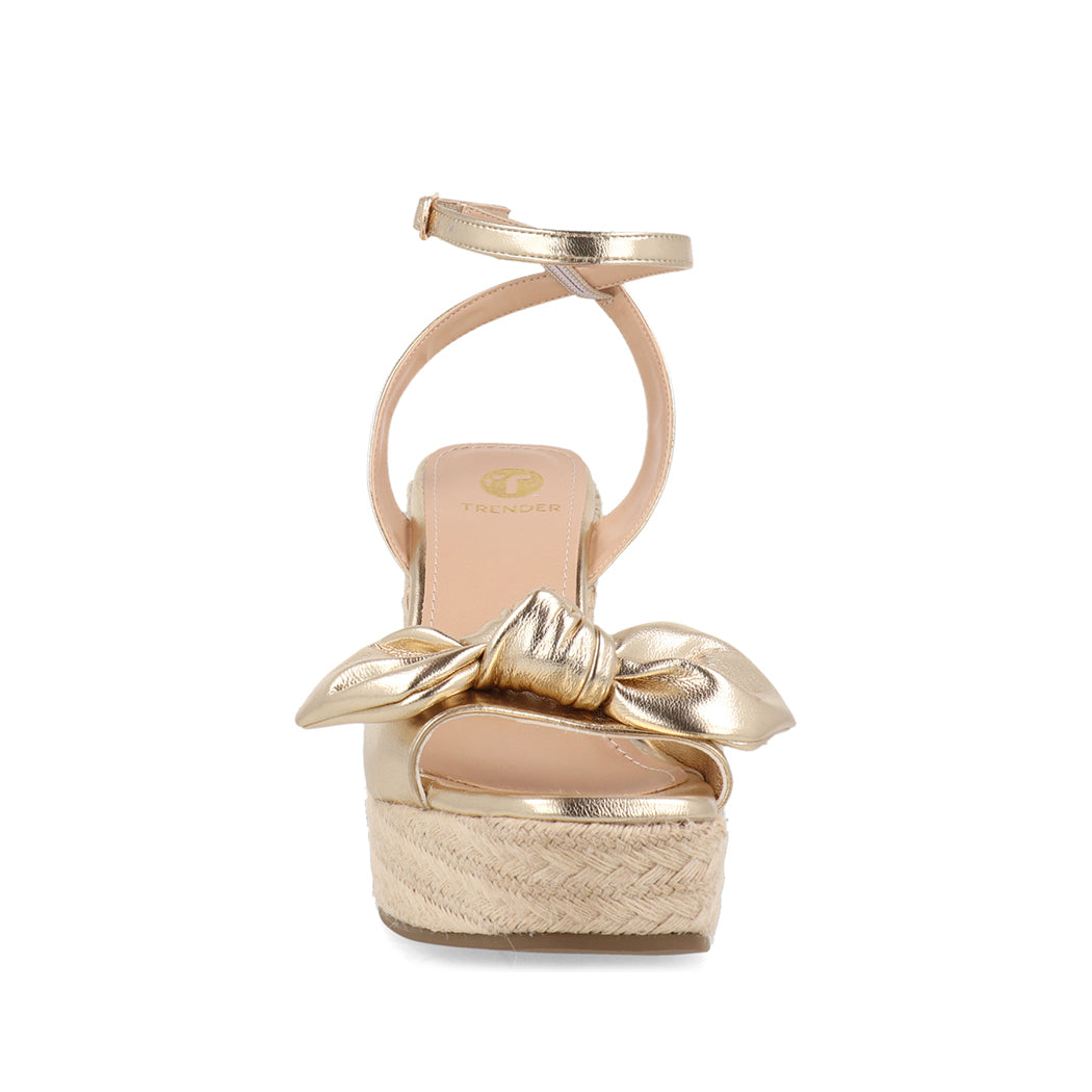 Sandalia Casual con plataforma Trender color Oro para Mujer